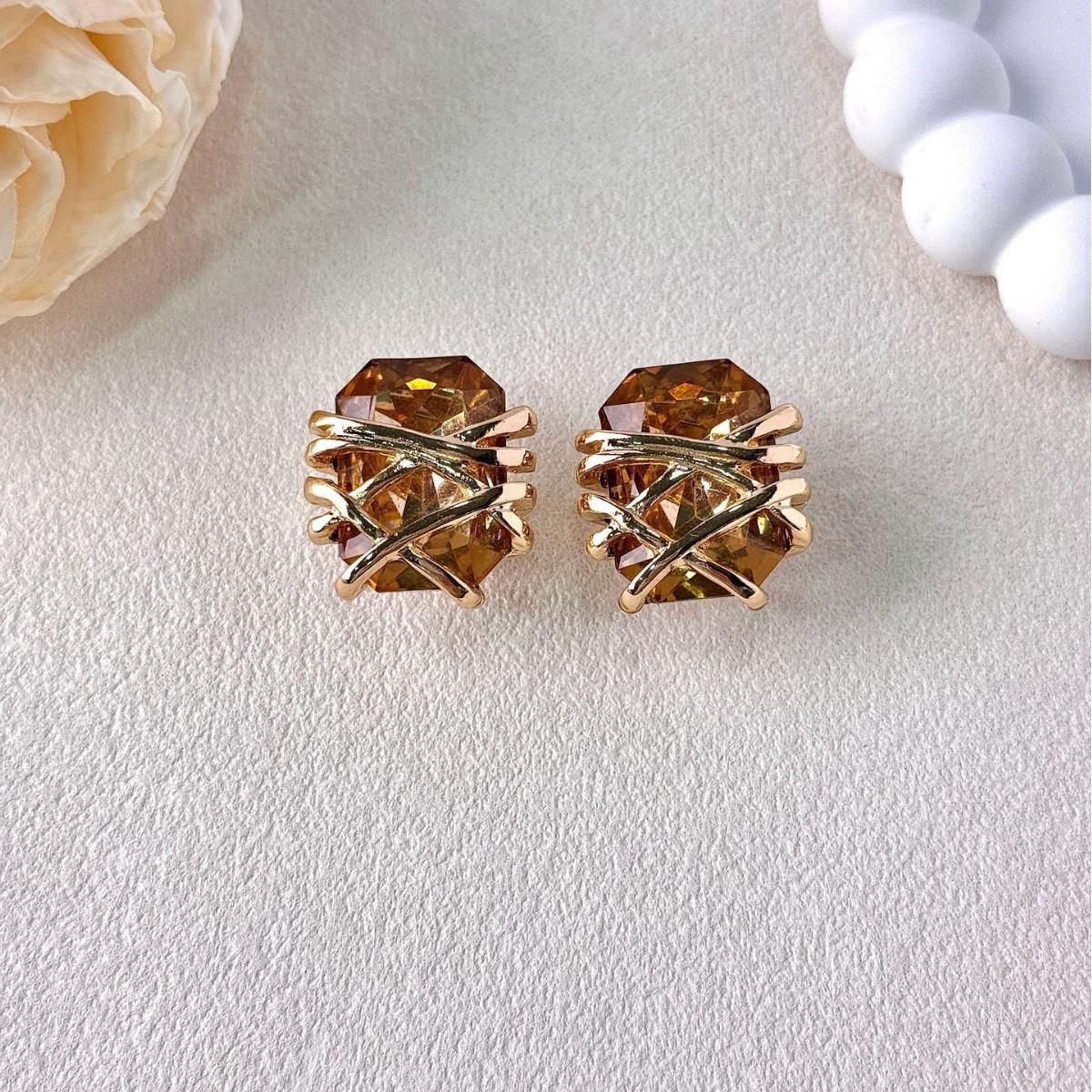 Commuter-style Olive-green Metal-wrapped Versatile Vintage Earrings