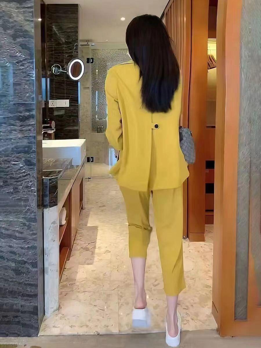 Yellow / M