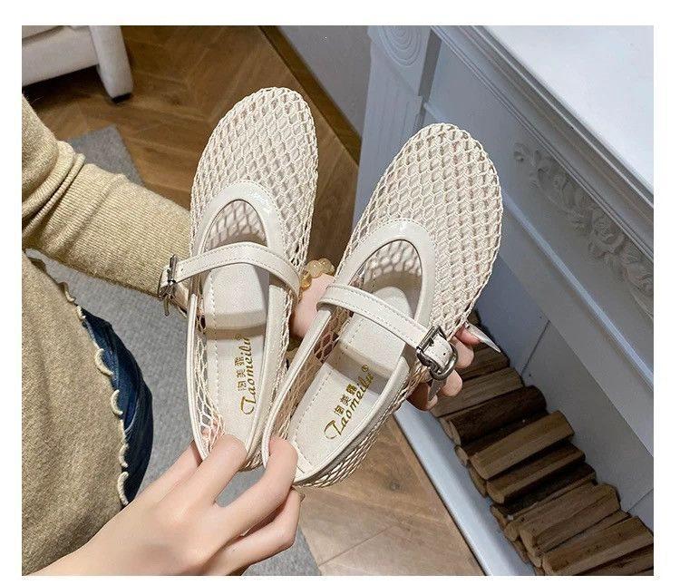 Womens Hollowed-out Breathable Flat Sandals