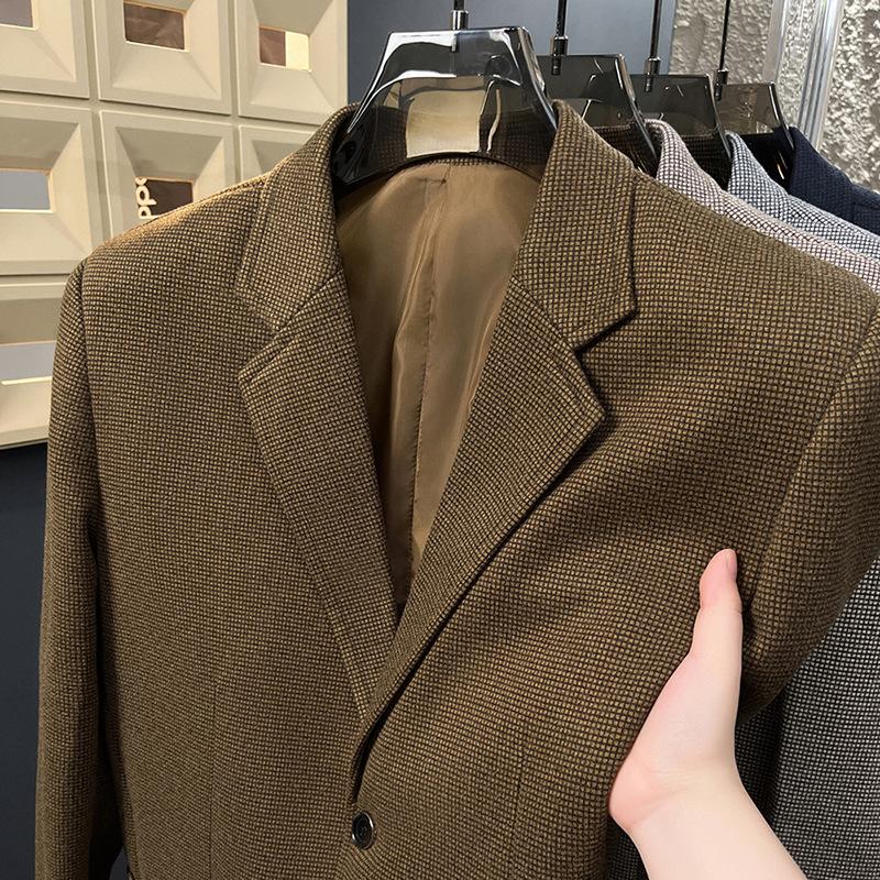 Khaki / M