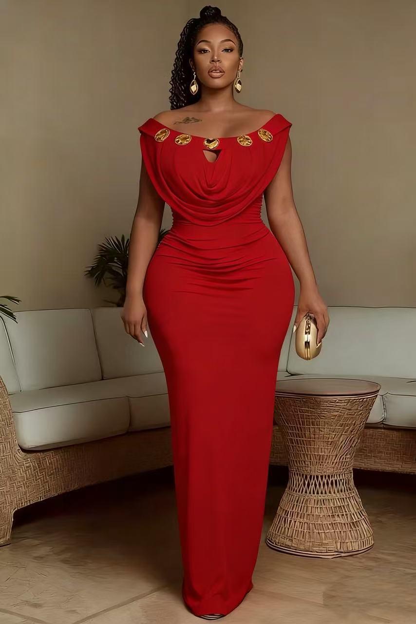 New Off-shoulder Dress With Metal Buckles