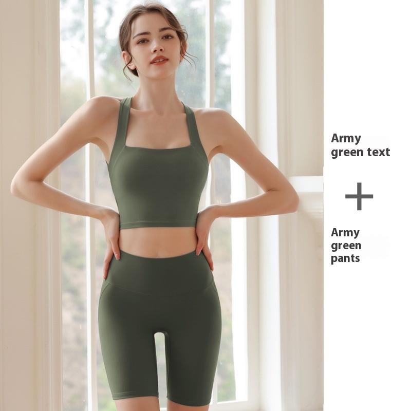 Army Green Peach Pants / S