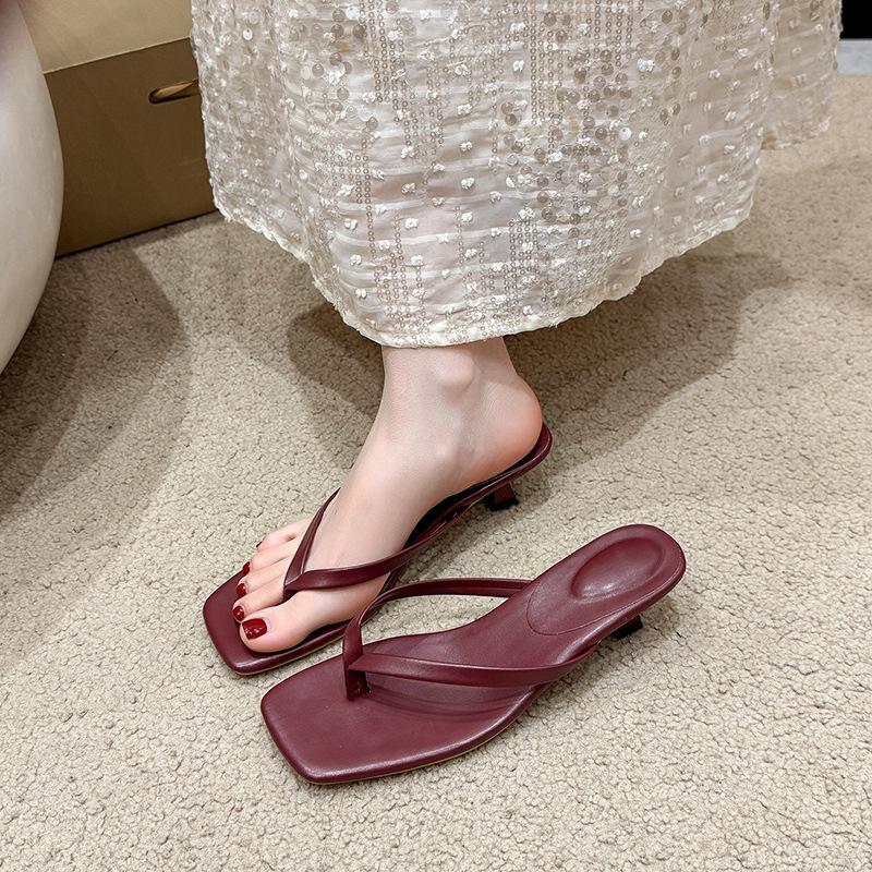 Wine Red / 35