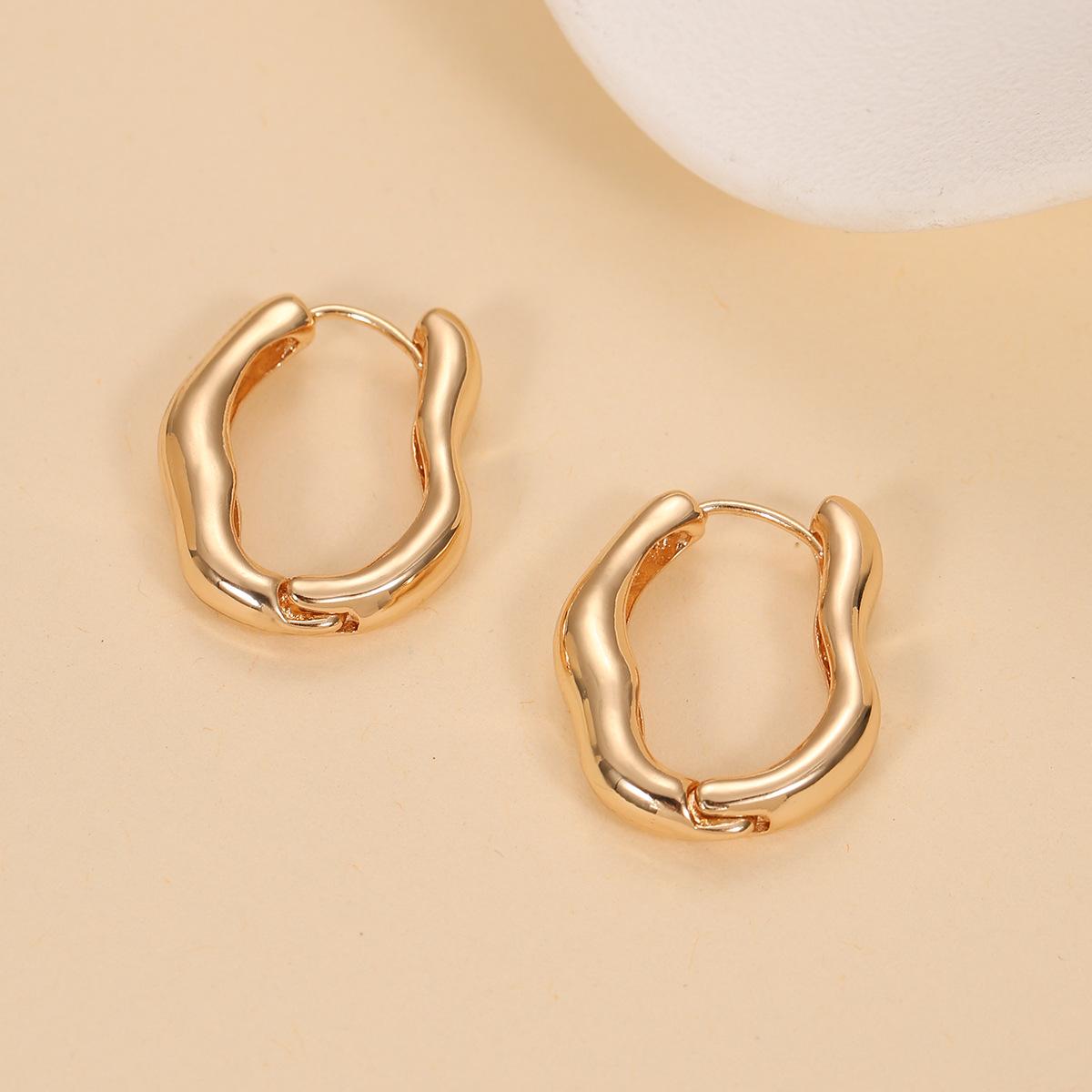 European And American Fashion Irregular Oval Ear Clips