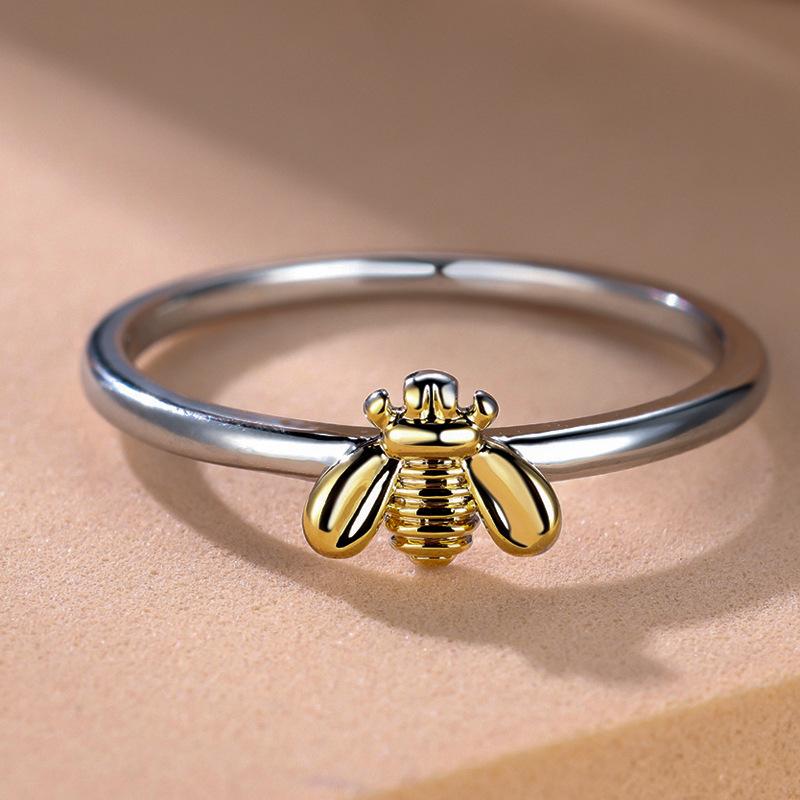 Retro Exquisite And Chic Petite Animal Ring