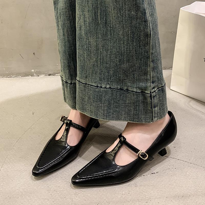 Elegant And Fashionable Womens Pumps