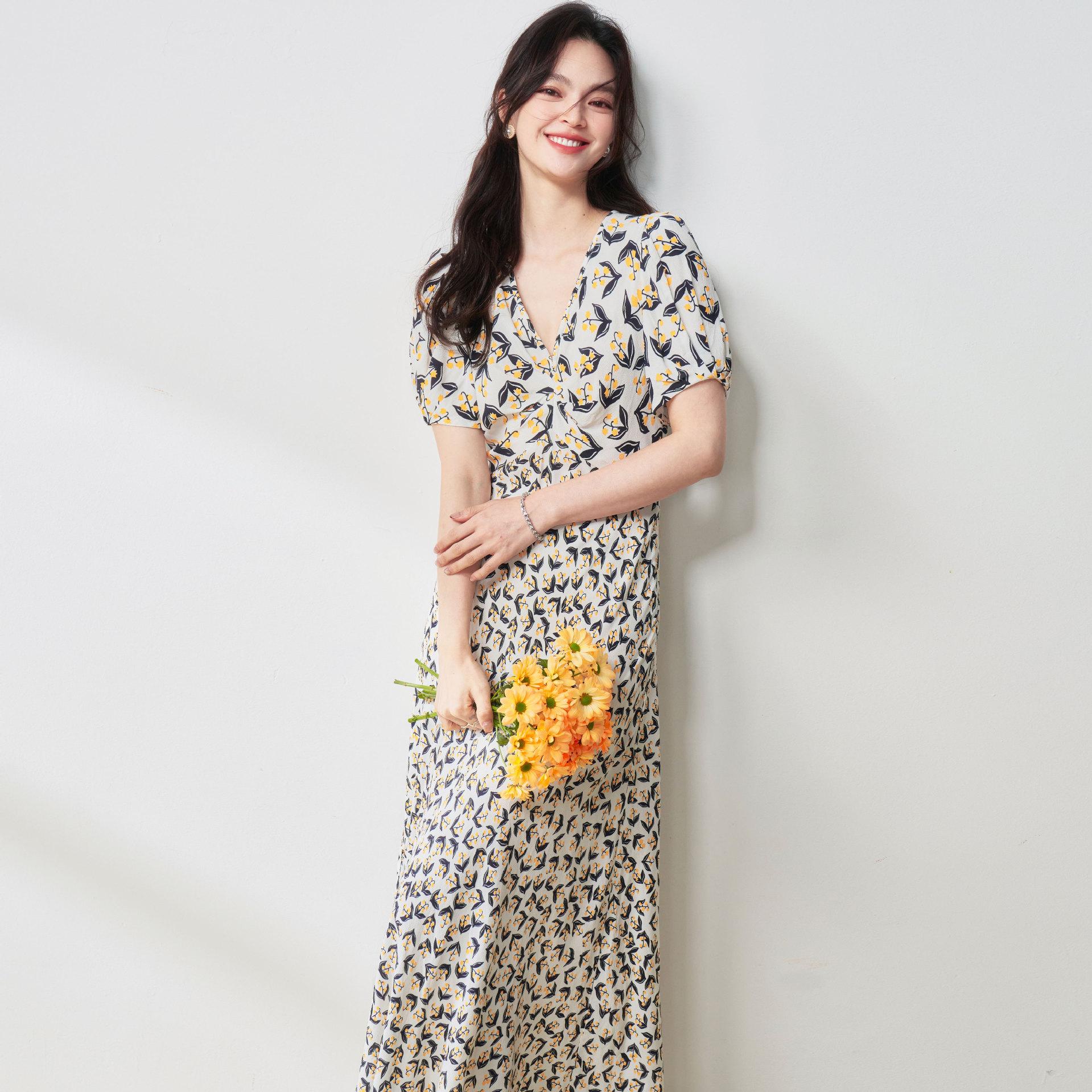 Elegant Graceful Puff Sleeve Lily V-neck Tight Waist Mid-length Dress