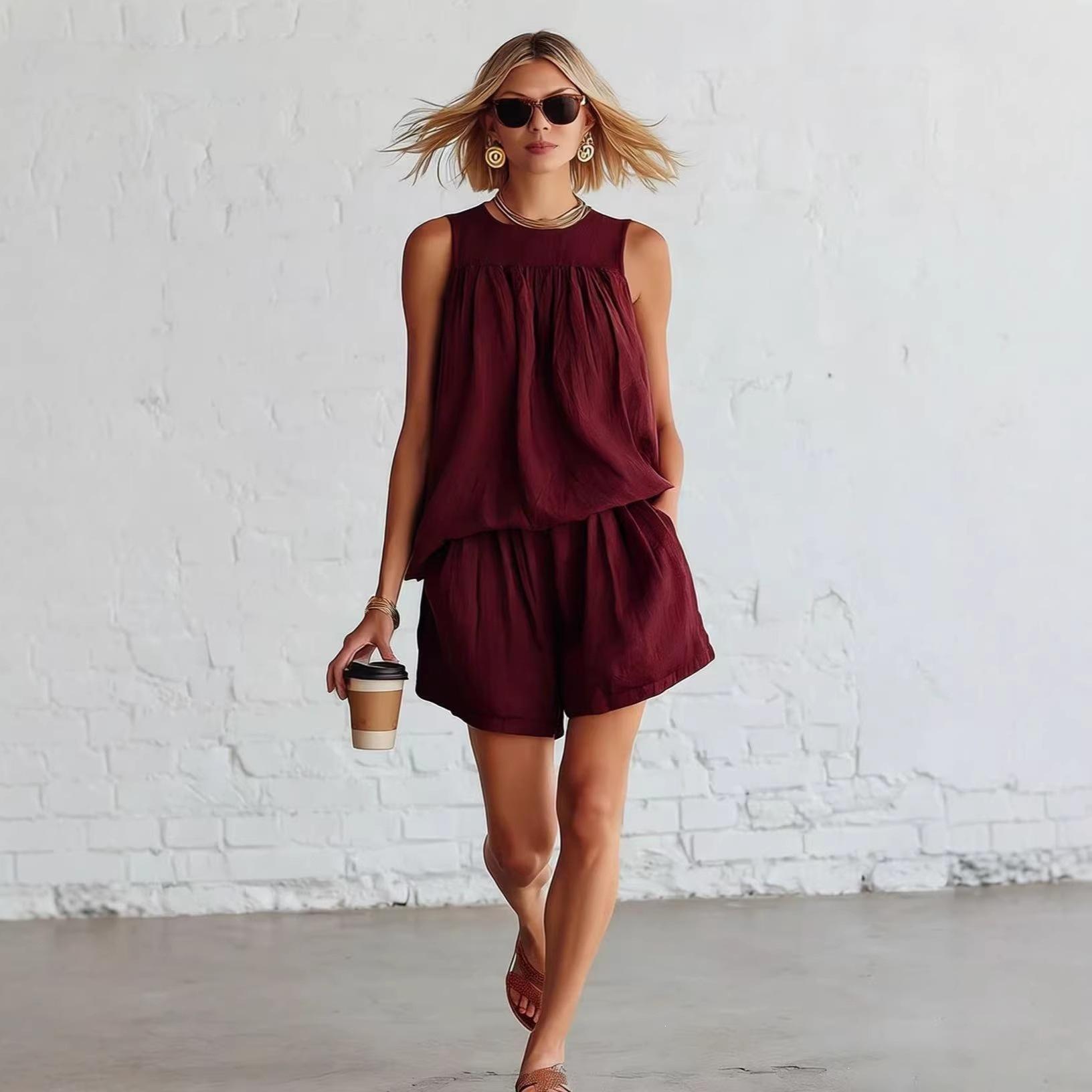 Retro Sleeveless Pleated Top And Wide-leg Shorts Set