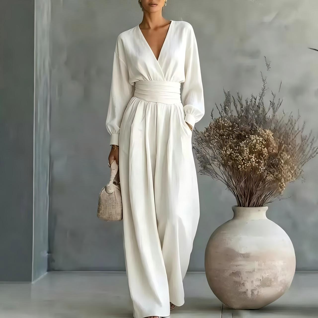 S / White