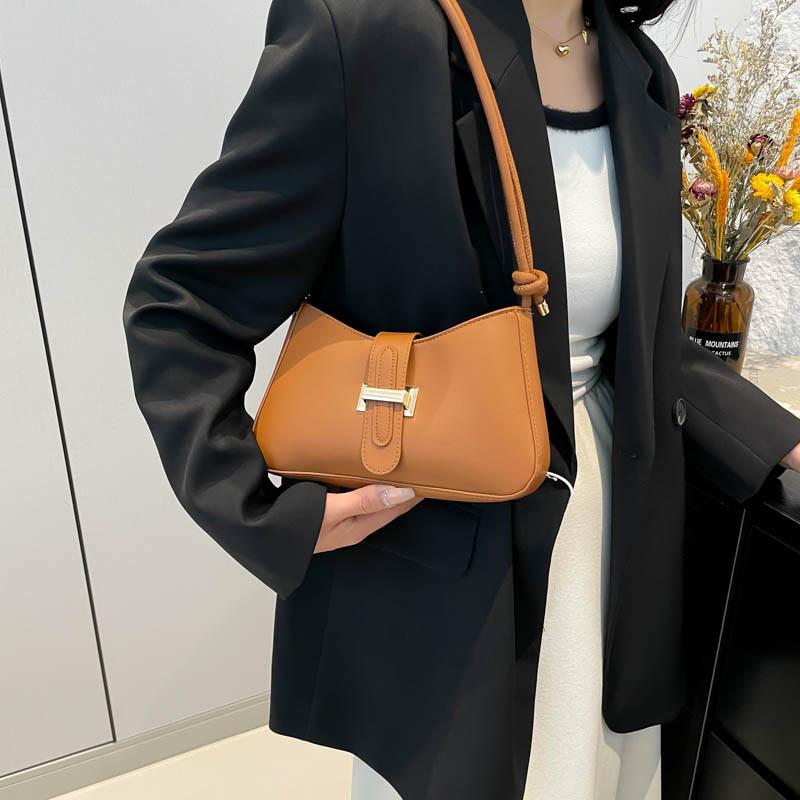 Womens Minimalist Textured-design Single-shoulder Crossbody Underarm Bag