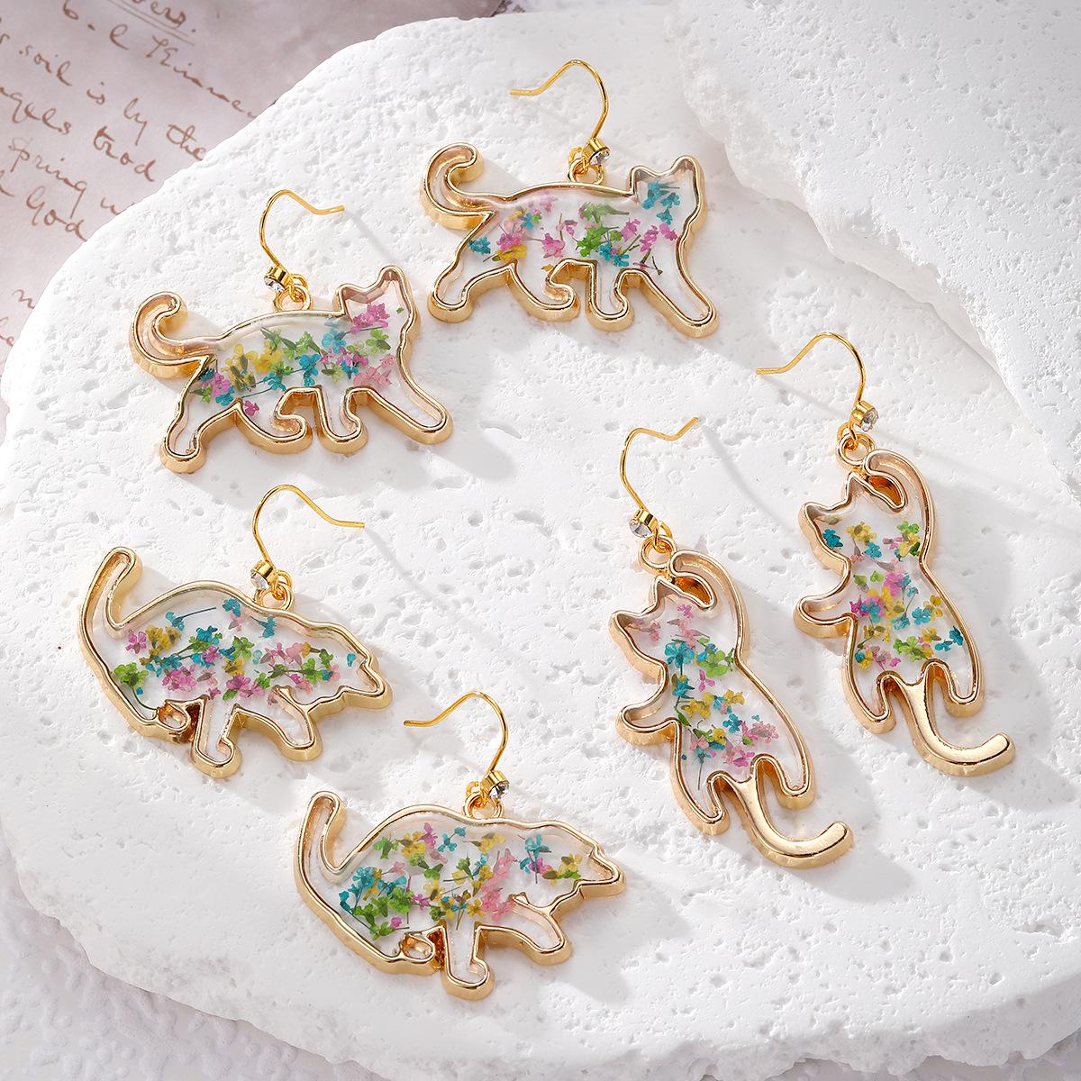 Floral Kitty Polar Bear Natural Dried Flower Earrings