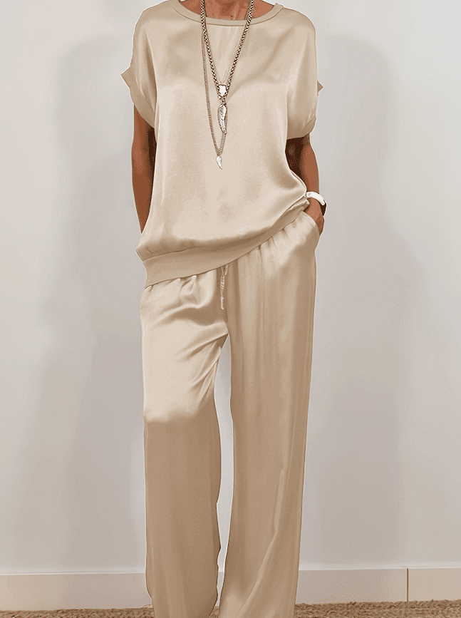 Women's Satin Drape Two-piece Set Short-sleeved Top  Wide-leg Pants Set, High-end Casual Home Wear