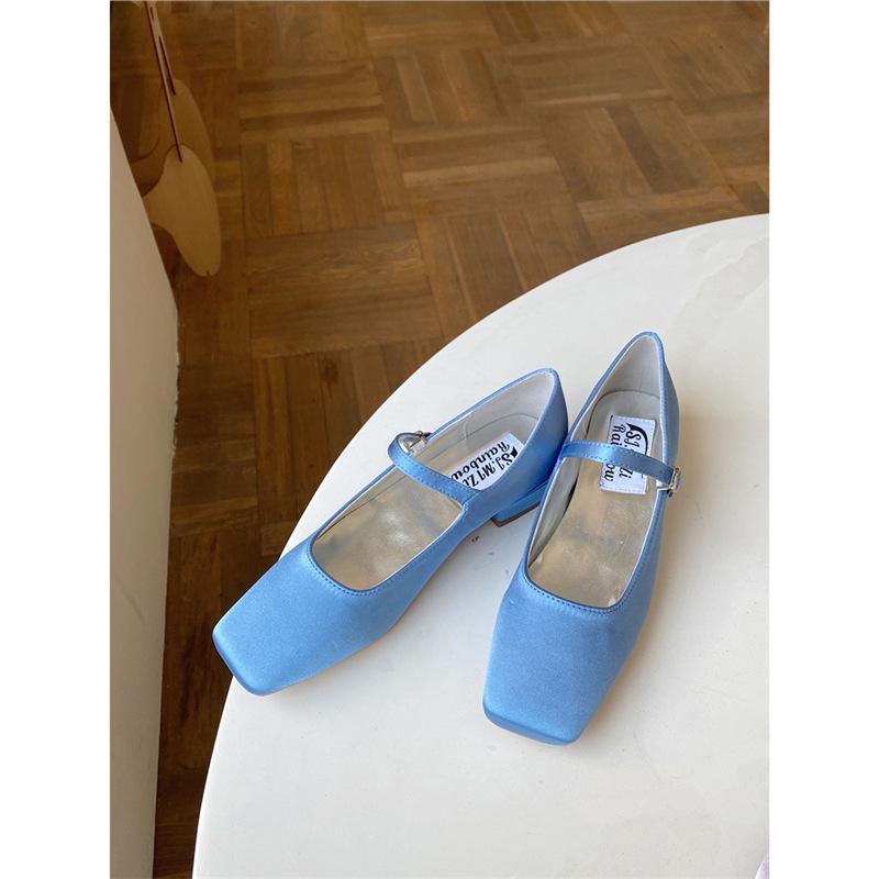 Azure Blue / 35