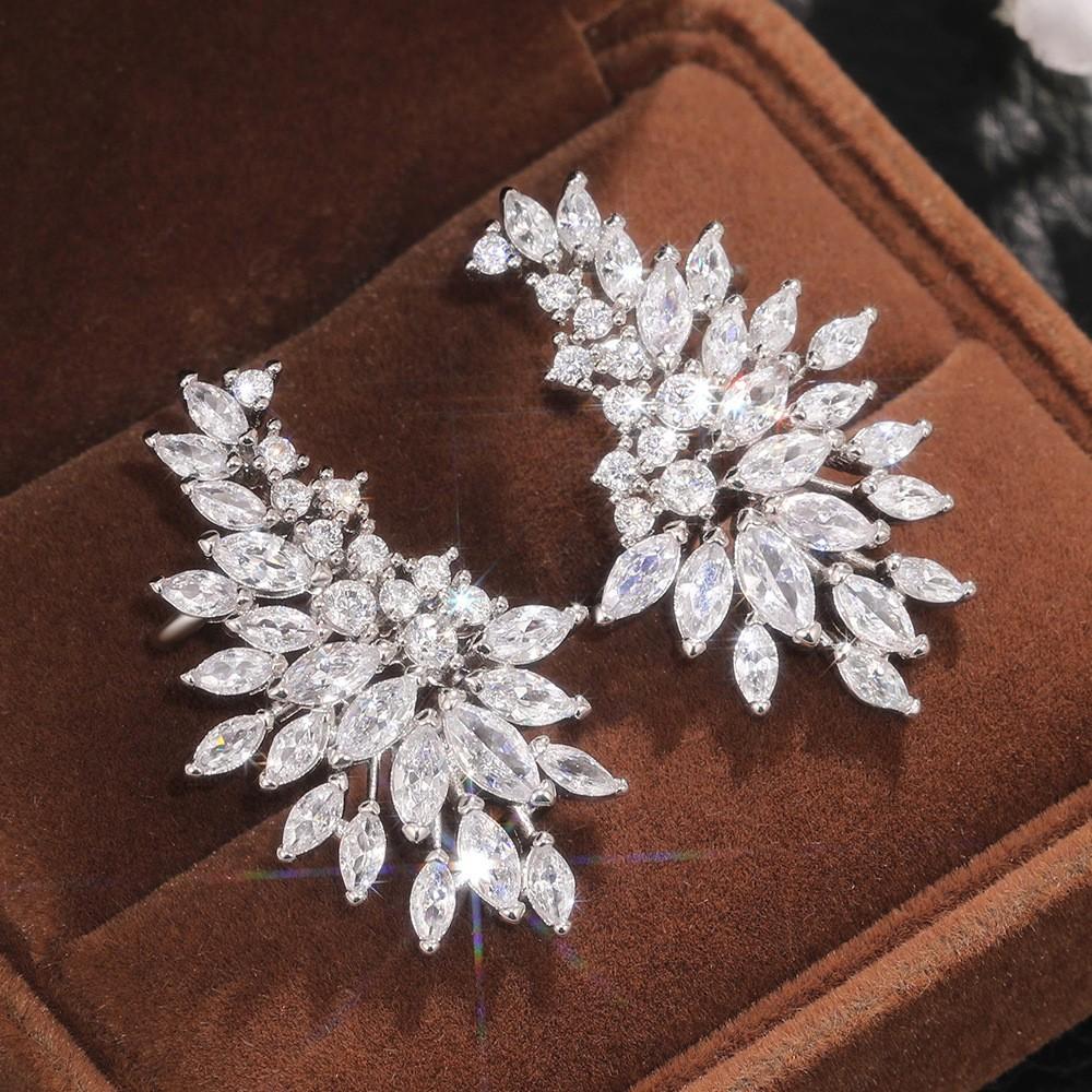 Light-luxury Exquisite Fashionable Versatile Earrings For Women