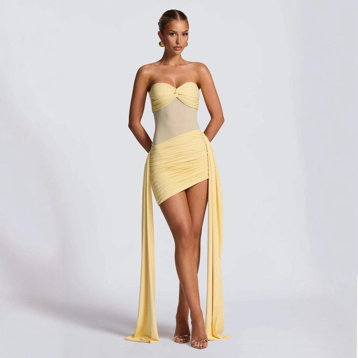 Elegant Sexy Mesh Stitching Pleated Slit Hemline Style Dress
