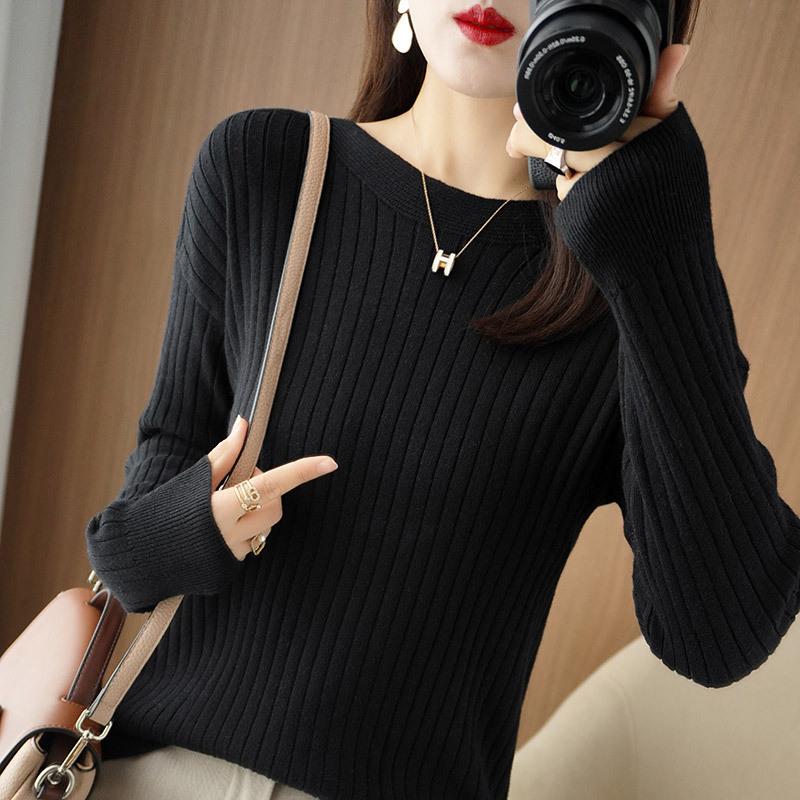 Black / M