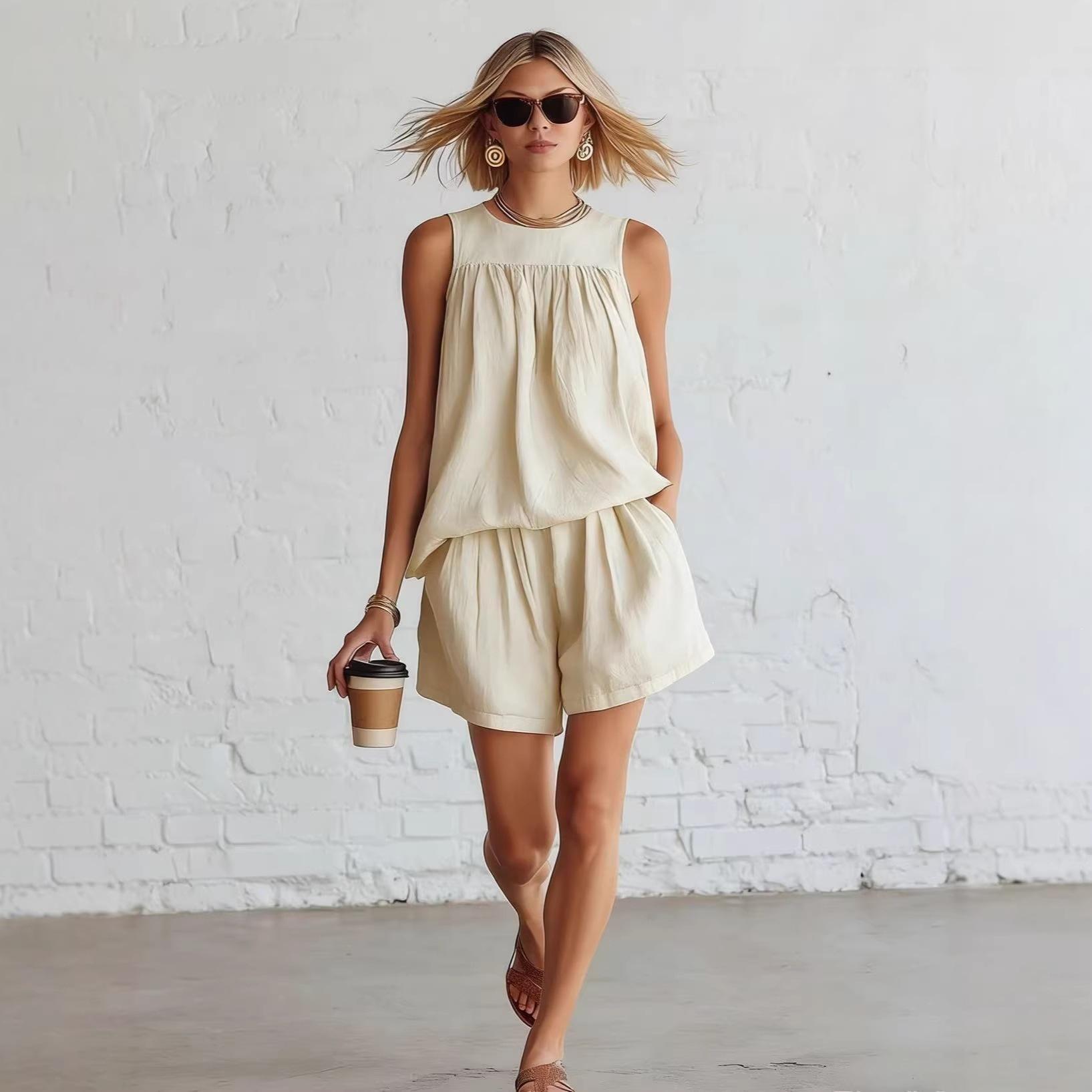 Retro Sleeveless Pleated Top And Wide-leg Shorts Set