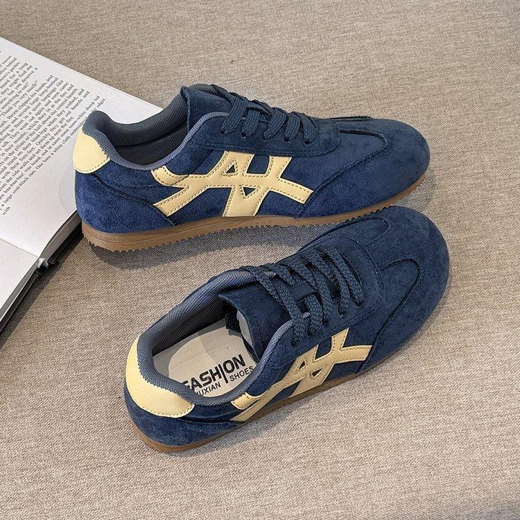 Women's Retro Flat-Soled Casual Lace-Up White Shoes