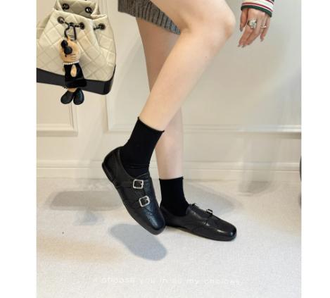 Womens Retro Leather Belt Buckle Versatile Small Leather Shoes