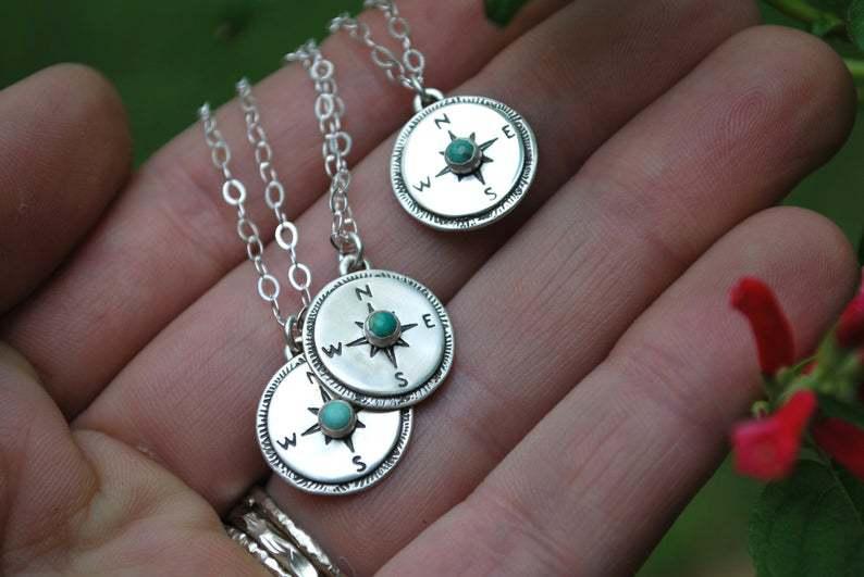 Retro Minimalist Round Turquoise Compass Necklace