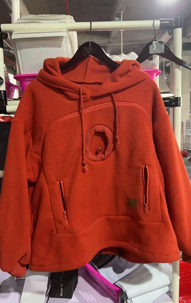 Red / L
