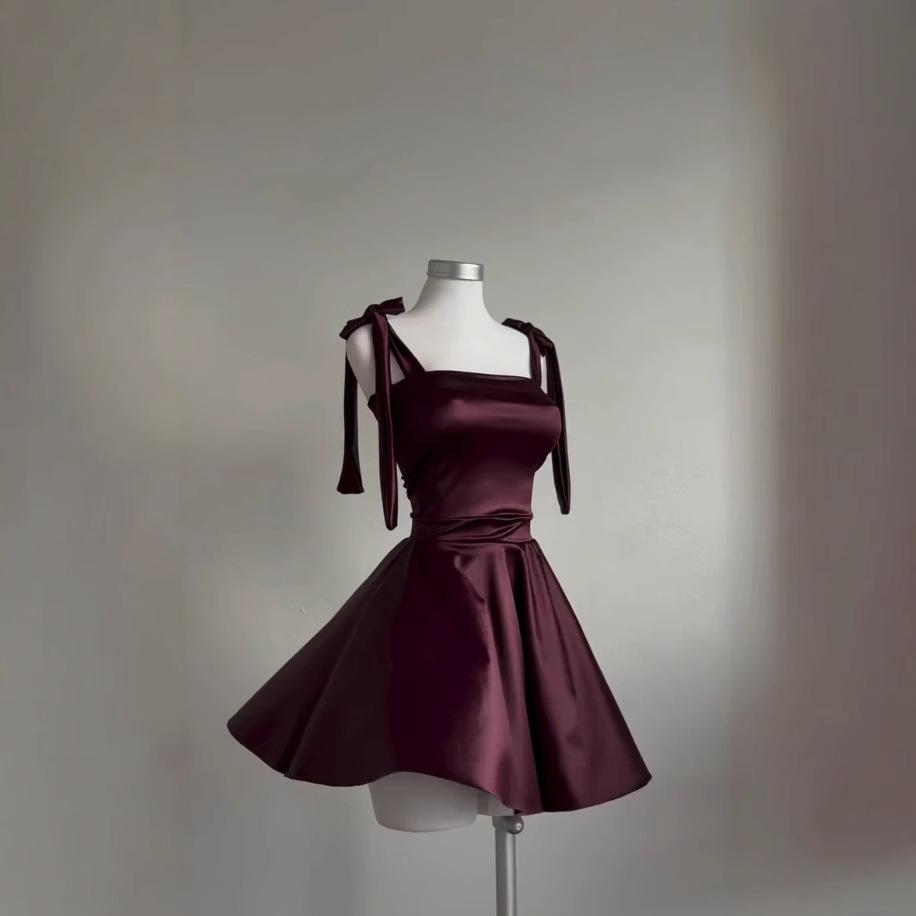 Sexy Solid-color Ballet-style Waist-cinching A-line Mini Skirt
