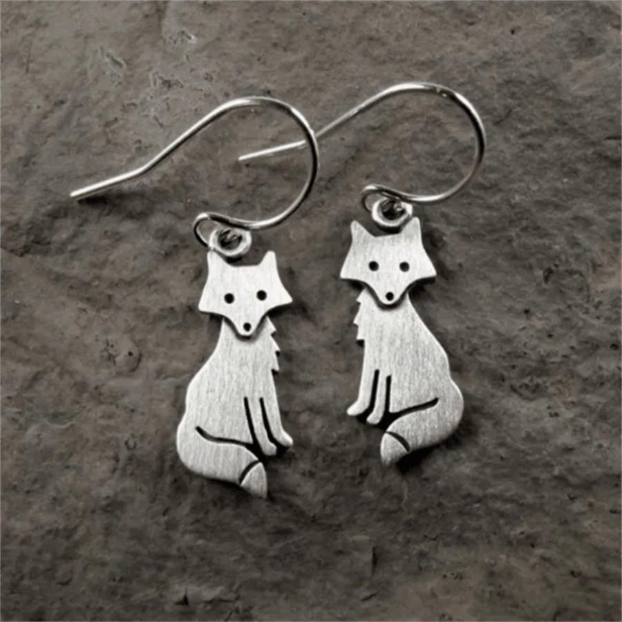 Retro Creative Small Animal Earrings Fashionable And Unique Exquisitely Crafted