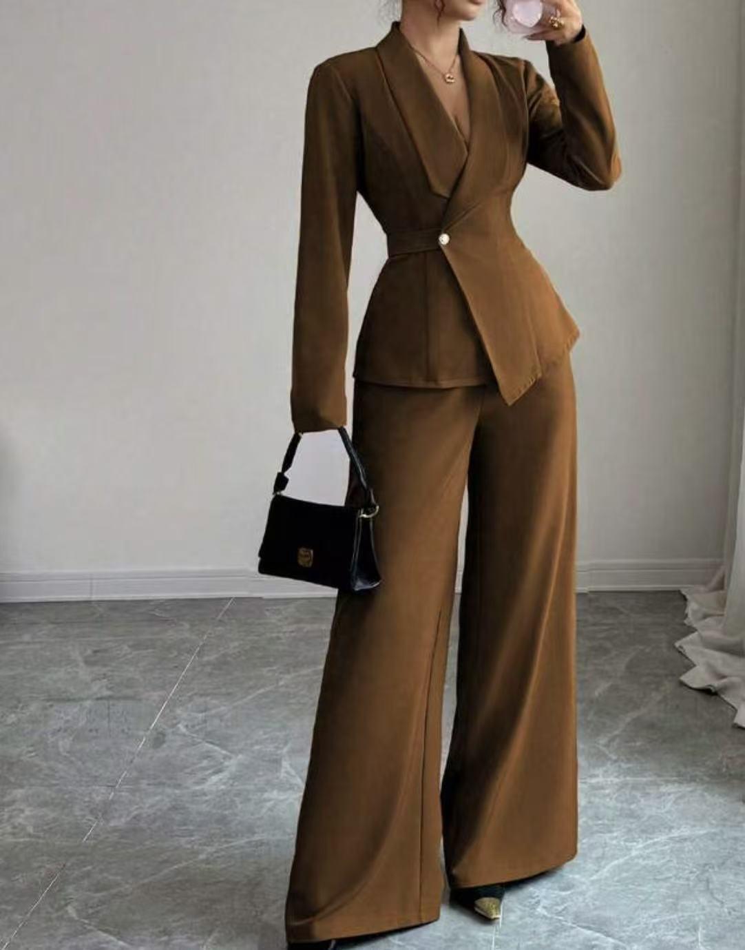 Dark Brown / S