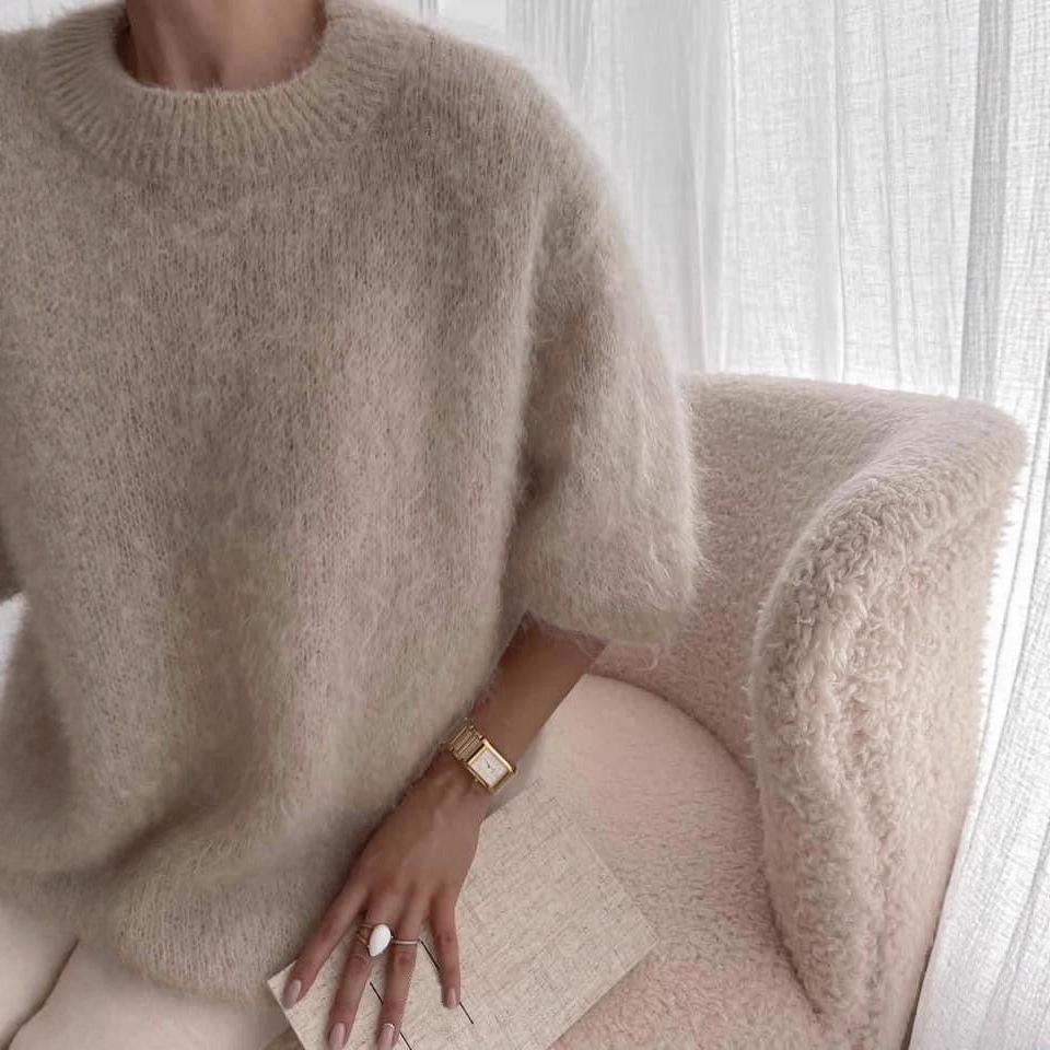Womens Casual Solid-color Loose-fitting Cozy Plush Long-sleeve Sweater