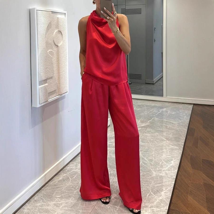 Red / S