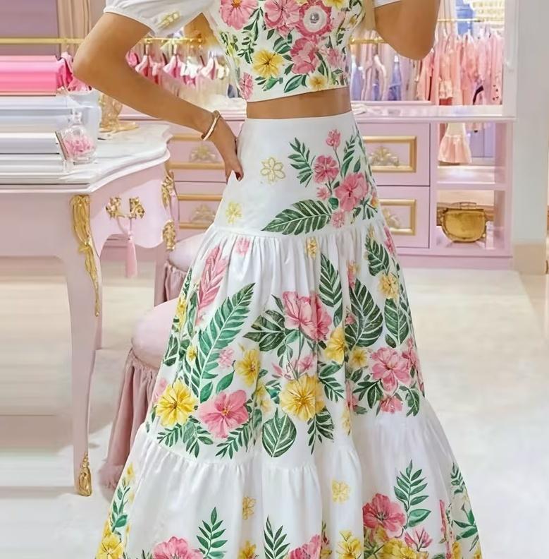 Sweet Floral Print Puff Sleeve Cropped Top  High-waisted Maxi Skirt Two-piece Set For Women.