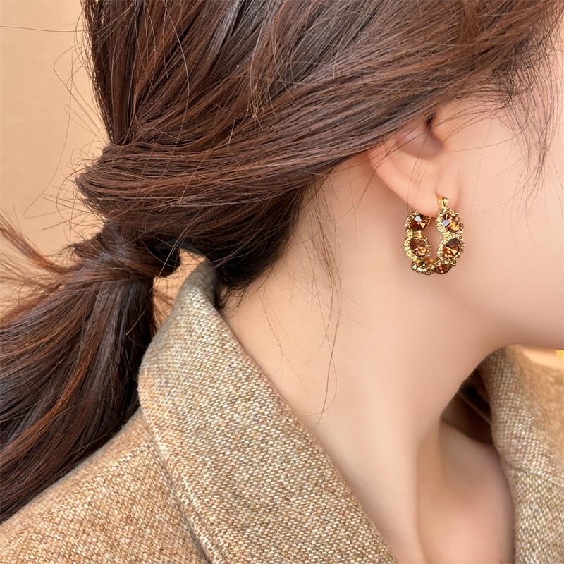 Elegant Light-luxury Coffee-colored Crystal Hoop Ear Clips