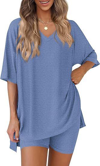 Comfortable And Stylish Womens Casual V-neck Loose-fit T-shirt And Elastic-waist Shorts Set For Home Wear