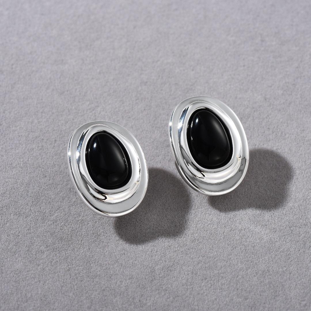 French Retro Niche Irregular Oval Silver Stud Earrings