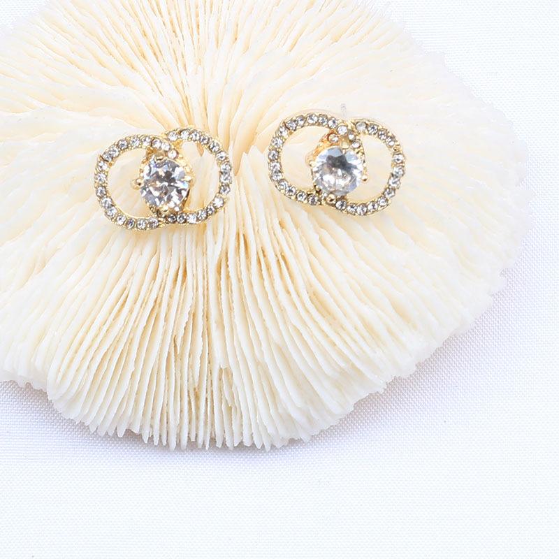 Women's Fashionable Casual Chanel-style Elegant Earrings