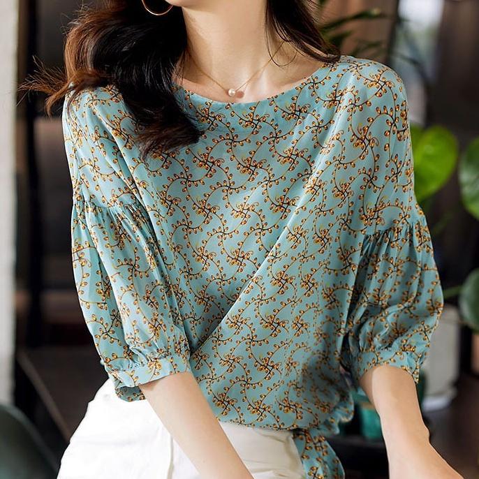 Women's Cropped Lantern Sleeve Floral Top