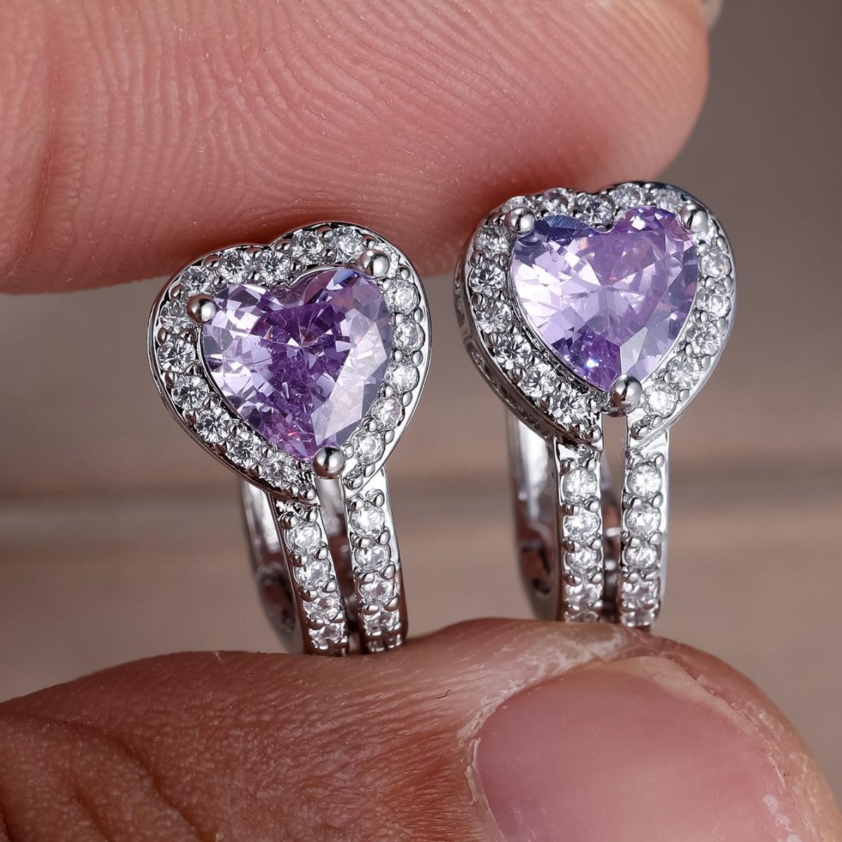 Classic Heart-shaped Hollow-out Ear Clips With Blue Diamonds
