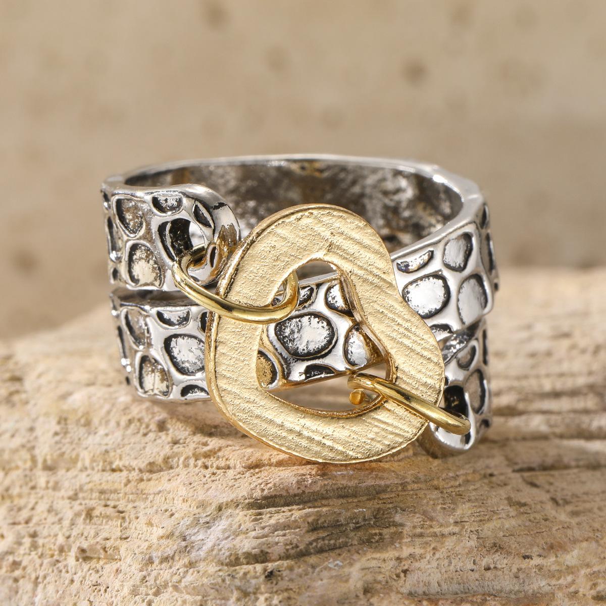 Womens Casual Retro Wide-Brim Ring
