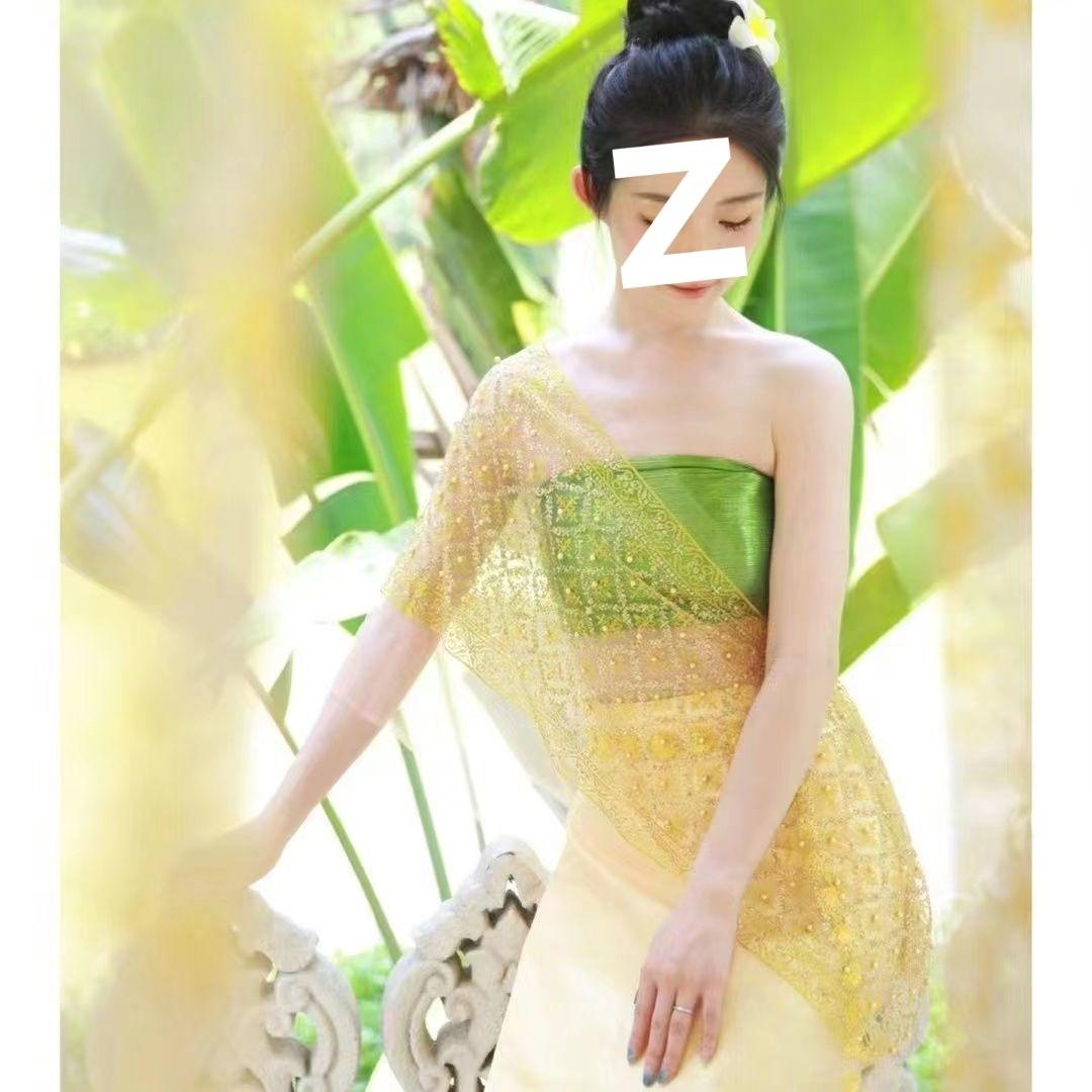 Three-piece Ethnic Stage Costume Photo Set