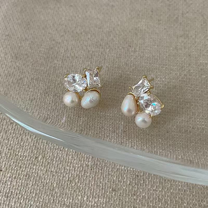 Light Luxury Square Zircon Fashion Earrings