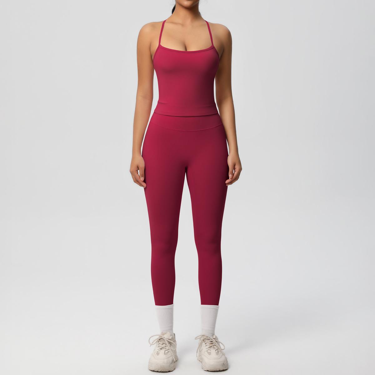 Carmine red / 7107 vest / S