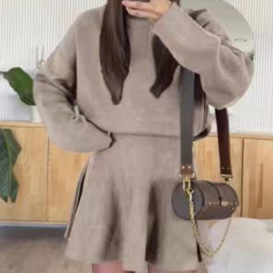 Khaki / L
