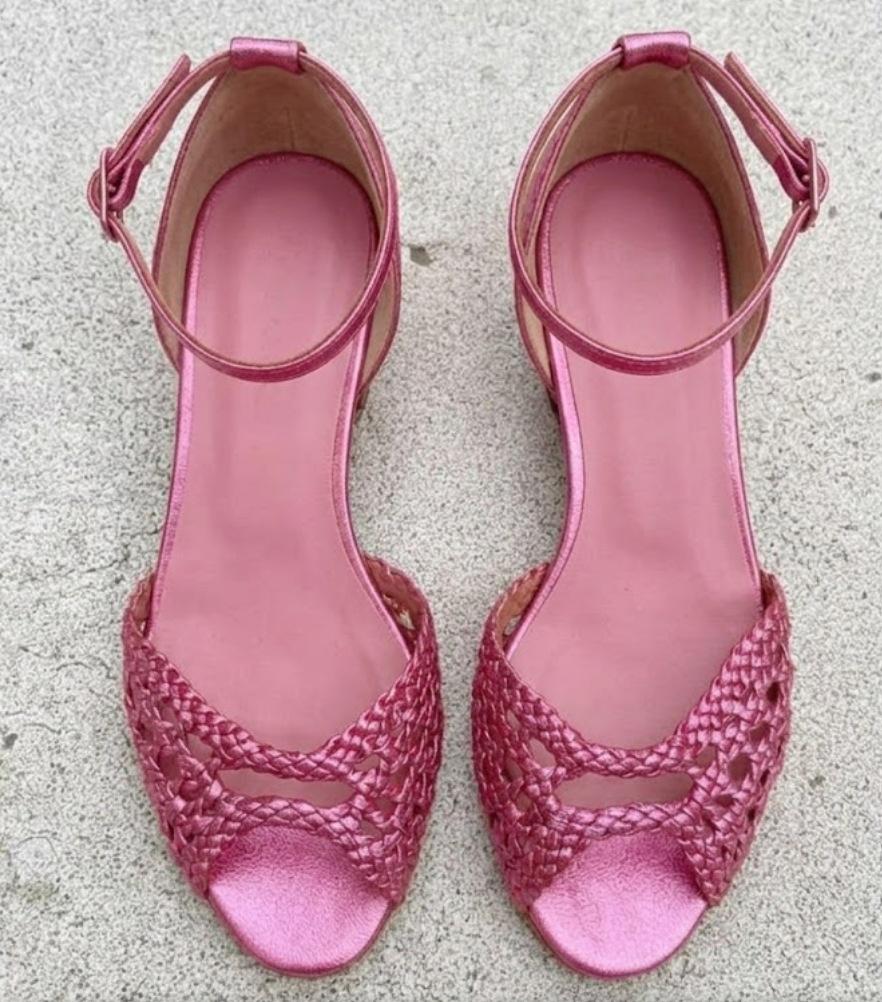 Retro Knitted Hollow-Out Low-Heel Closed-Toe Shoes For Women