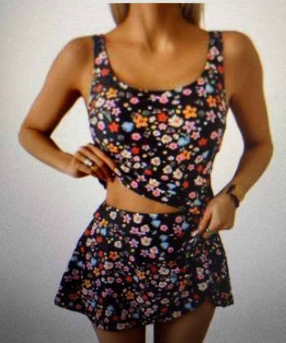 Stylish Slim-Fit Womens Two-Piece Swimsuit With Drawstrings On Both Sides