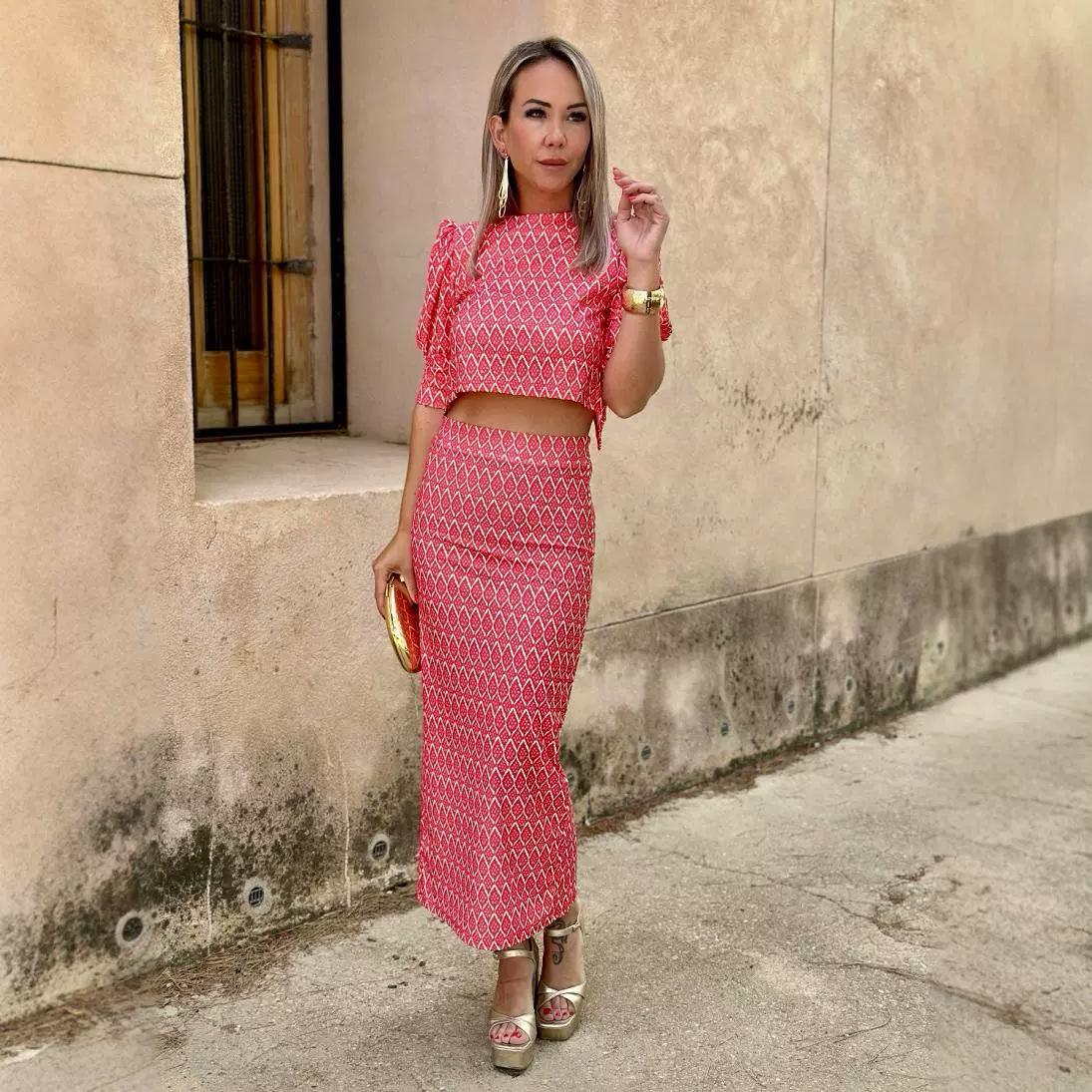 Women's Mid-sleeve Cropped Top Floral Print Slit Skirt Suit