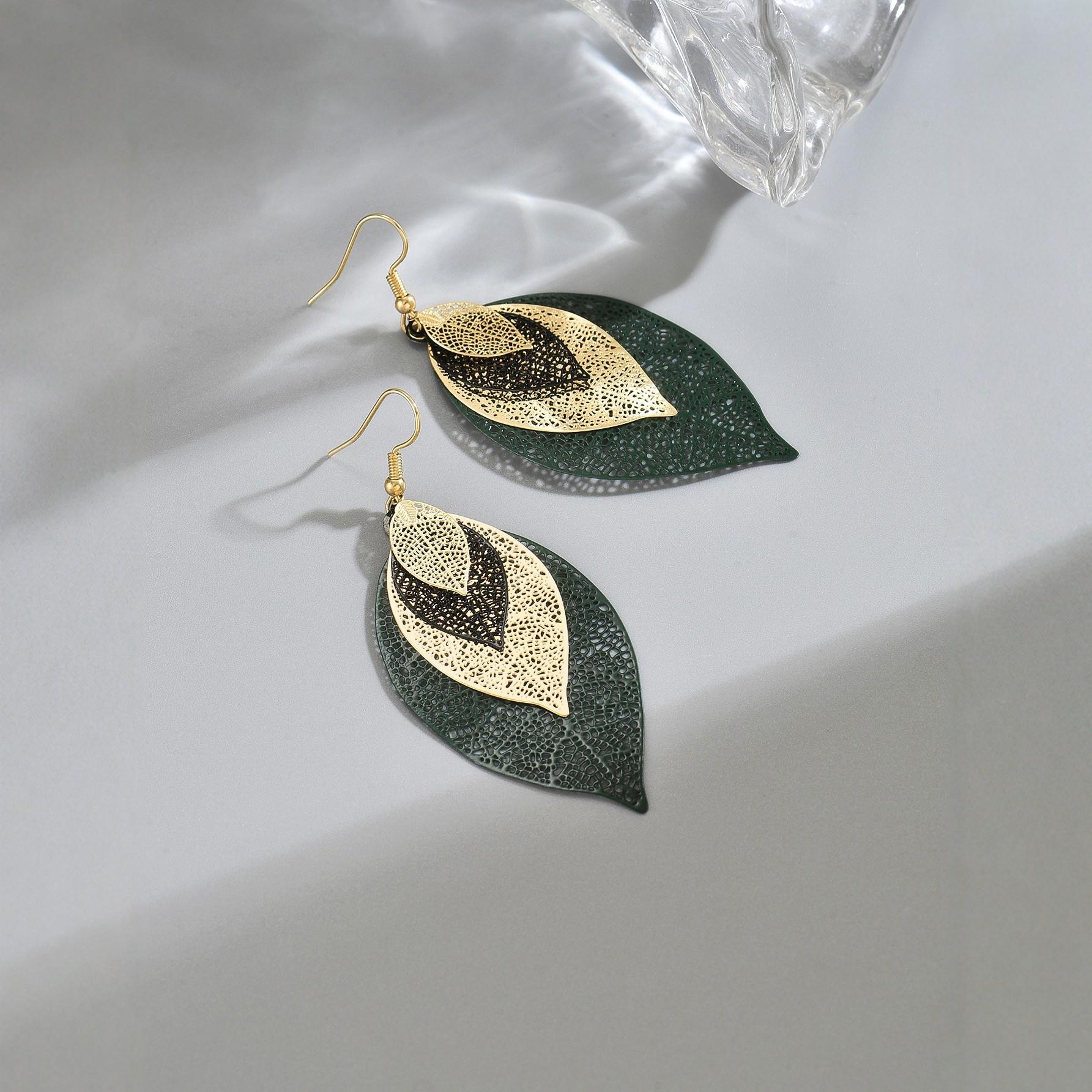 Cross-border TEMU Bestseller Retro Hollow-Out Leaf Ear Hooks