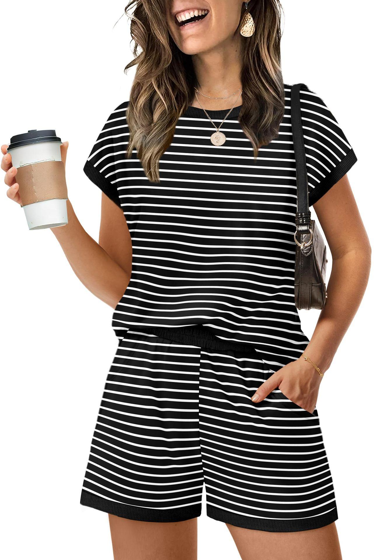 Black And White Stripes / S