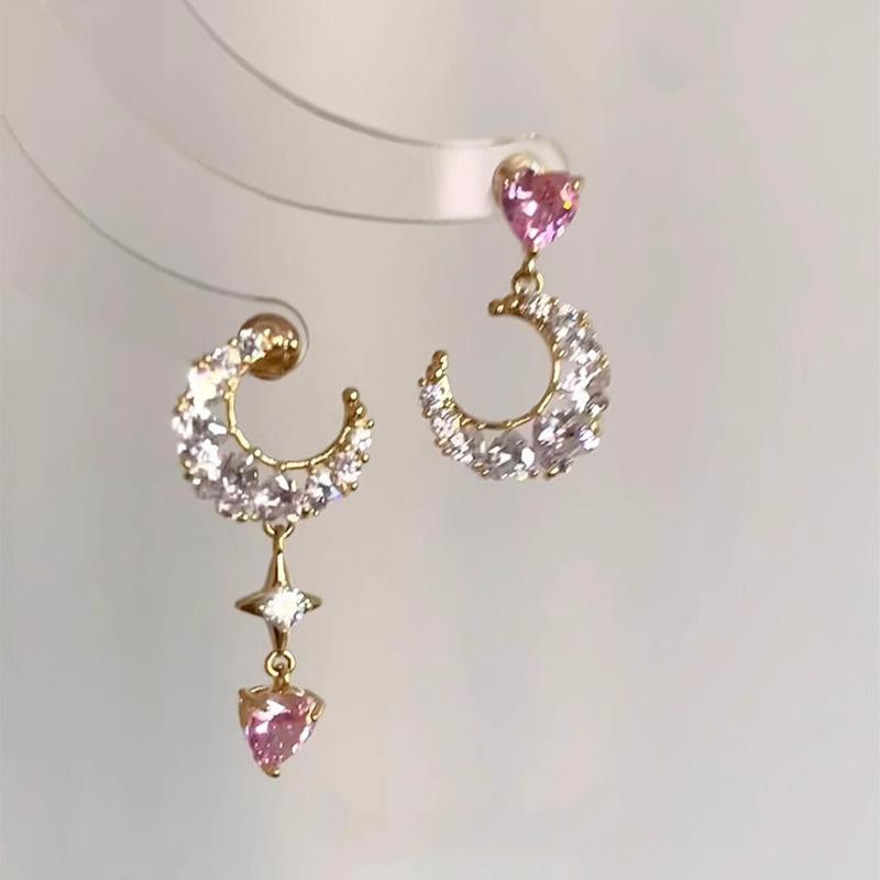 Sweet Design Exquisitely Crafted Niche And Elegant Earrings