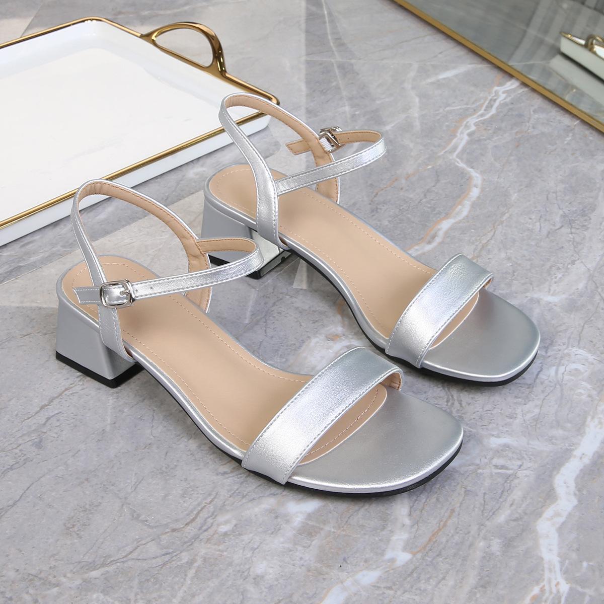 Plus-size Chunky-heel Strappy High-heeled Sandals