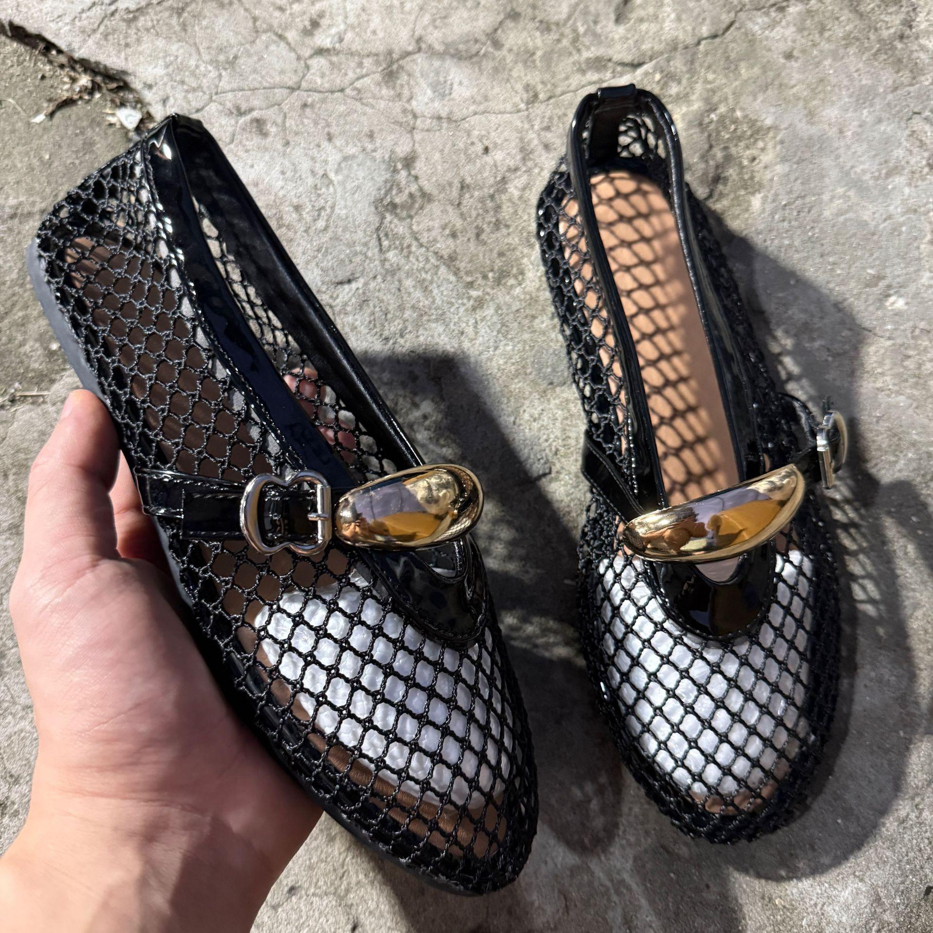Black Buckle / 36